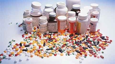 pills1 Avoid Alcohol When Taking Antibiotics?