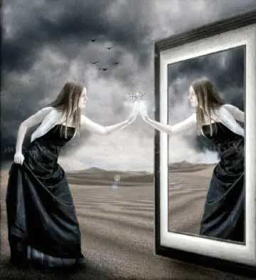 lady-and-the-mirror