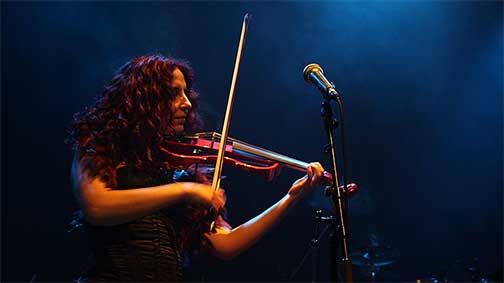 Marcela-Bovio-on-violin